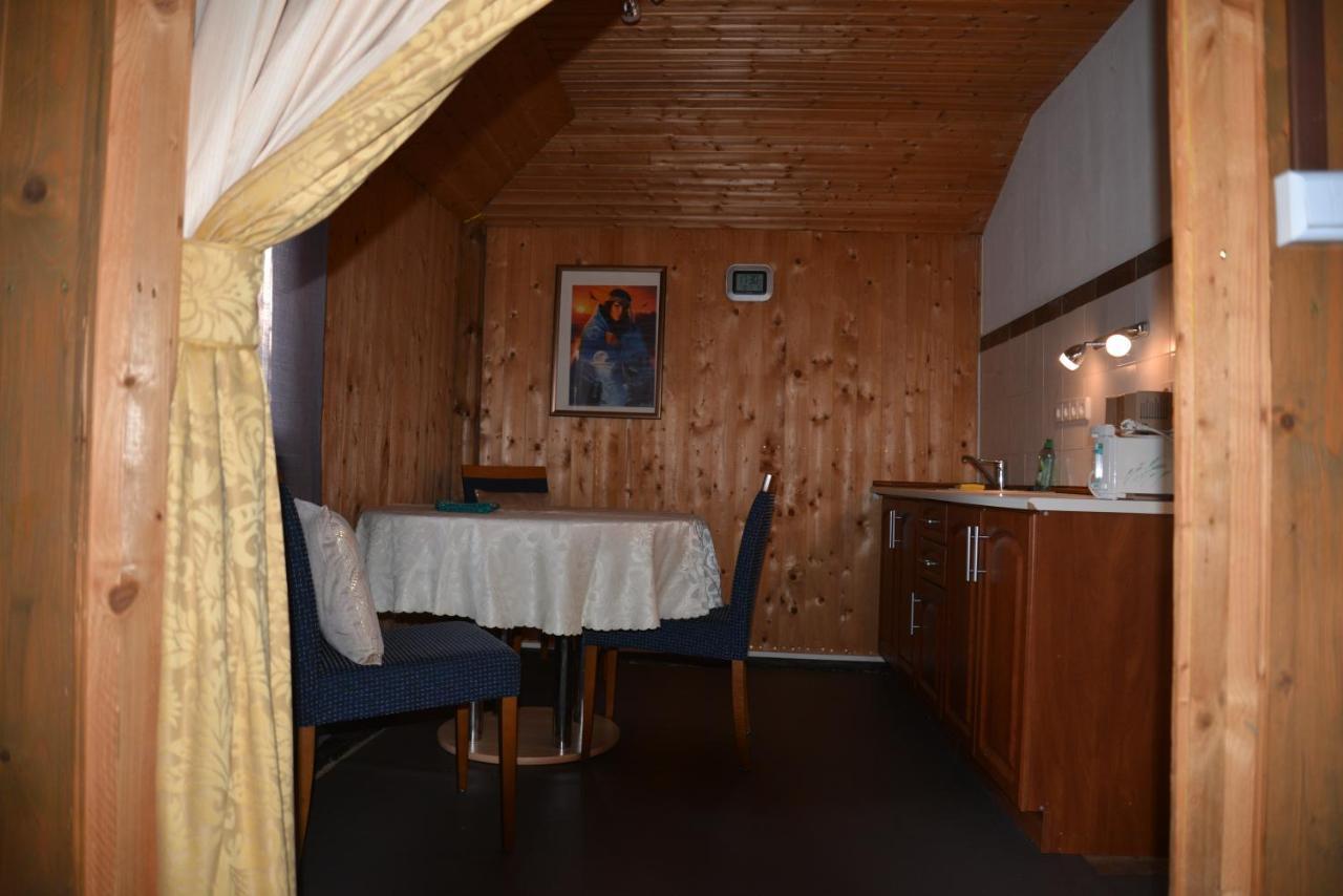 Gaestehaus Kevin Schult Berlijn Buitenkant foto